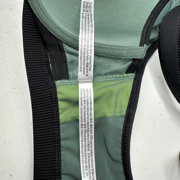 Victoria's Secret Knockout colorblock front closure sports bra 32D - Picture 8 of 9